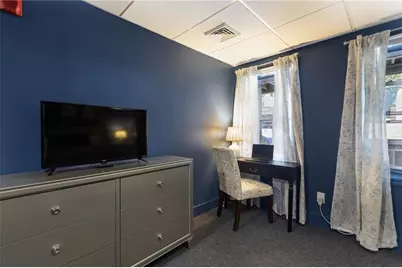 38 Dr. Marcus Wheatland Boulevard #5, Newport, RI 02840 - Photo 6