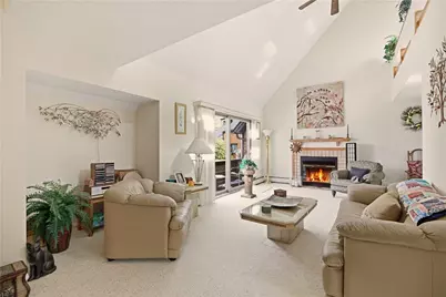 23 Indian Hill Circle, Middletown, RI 02842 - Photo 4