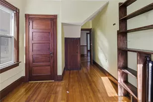 20 Fair St, Newport, RI 02840 - Photo 32