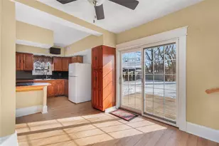 2 Overbrook Ave, Warwick, RI 02889 - Photo 16