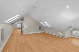 2269 E Main Rd, Portsmouth, RI 02871 - Photo 38