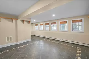 2269 E Main Rd, Portsmouth, RI 02871 - Photo 40