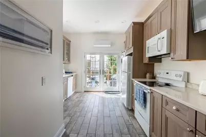 4 Red Cross Avenue #1A, Newport, RI 02840 - Photo 8