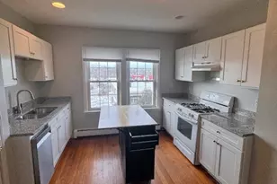 17 6th St, Providence, RI 02906 - Photo 2