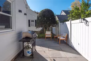 26 Vernon Ave, Newport, RI 02840 - Photo 38