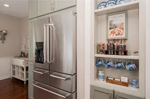 26 Vernon Ave, Newport, RI 02840 - Photo 18
