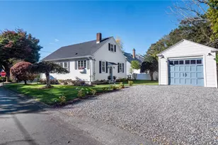 26 Vernon Ave, Newport, RI 02840 - Photo 1