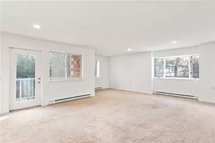 30 Argyle Ave, East Providence, RI 02915 - Photo 26