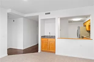 30 Argyle Ave, East Providence, RI 02915 - Photo 14