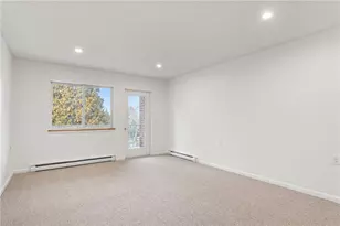 30 Argyle Ave, East Providence, RI 02915 - Photo 18