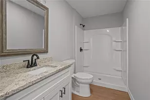 85 Colonial Ave, Cumberland, RI 02864 - Photo 10