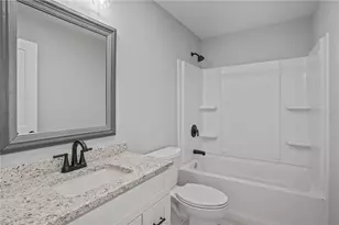 85 Colonial Ave, Cumberland, RI 02864 - Photo 12