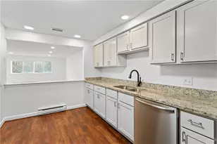 30 Argyle Ave, East Providence, RI 02915 - Photo 14