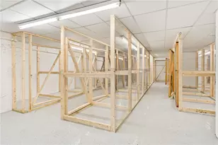 30 Argyle Ave, East Providence, RI 02915 - Photo 32