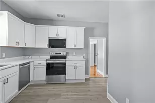 2 Fairgreen Dr, West Warwick, RI 02893 - Photo 6