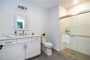 32 Exchange St, East Greenwich, RI 02818 - Photo 30