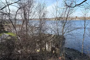351 County Rd, Barrington, RI 02806 - Photo 18