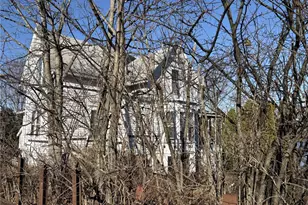 351 County Rd, Barrington, RI 02806 - Photo 10