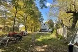 8 Aldrich St, Hopkinton, RI 02898 - Photo 6