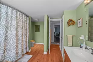 19 Slocum St, Newport, RI 02840 - Photo 12