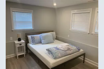 33 Van Zandt Avenue #1, Newport, RI 02840 - Photo 18