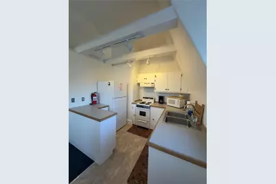 6 Sunnyside Place #5, Newport, RI 02840 - Photo 1