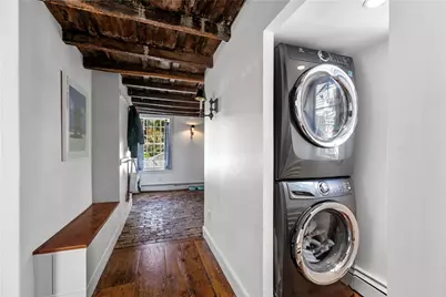 22 Bridge Street, Newport, RI 02840 - Photo 4