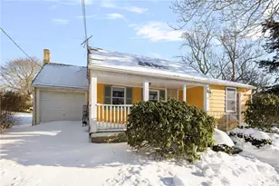 22 Lexington Ave, North Kingstown, RI 02852 - Photo 6