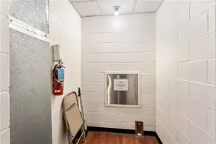 30 Argyle Ave, East Providence, RI 02915 - Photo 28