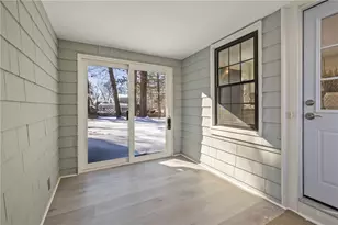 47 Brettonwoods Dr, Cranston, RI 02920 - Photo 2