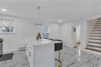 215 Kenyon Avenue, Pawtucket, RI 02861 - Photo 4