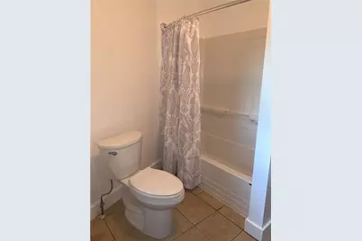 692 East Avenue #2, Warwick, RI 02886 - Photo 2