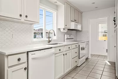 333 Riverside Street, Portsmouth, RI 02871 - Photo 8