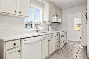 333 Riverside St, Portsmouth, RI 02871 - Photo 8