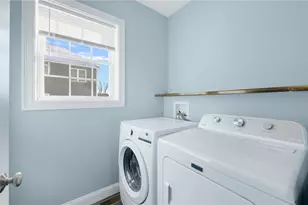 136 Cobble Hill Rd, Lincoln, RI 02865 - Photo 20