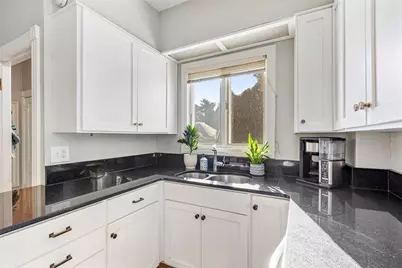 269 Doyle Avenue, Providence, RI 02906 - Photo 18