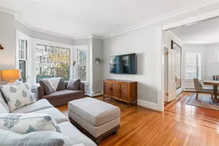 269 Doyle Ave, Providence, RI 02906 - Photo 8