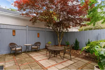 19 Cross Street, Newport, RI 02840 - Photo 40