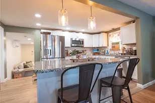 91 Windsor Park Dr, Coventry, RI 02816 - Photo 4