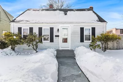 3 Hutchinson Avenue, Pawtucket, RI 02861 - Photo 1