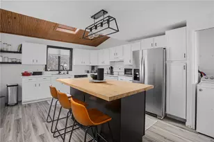 4 Halsey Ave, Middletown, RI 02842 - Photo 10