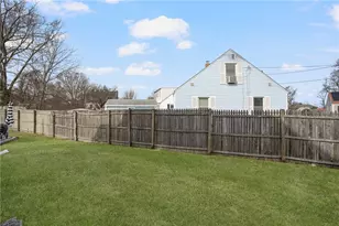 4 Halsey Ave, Middletown, RI 02842 - Photo 32