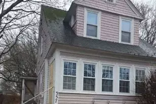 357 Pequot Ave, Warwick, RI 02889 - Photo 1