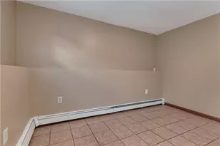 66 Silver Lake Ave, Providence, RI 02909 - Photo 10