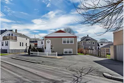 66 Silver Lake Avenue, Providence, RI 02909 - Photo 1