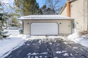 18 Orchard Ave, Smithfield, RI 02828 - Photo 6