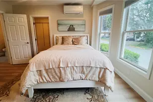 115 Wellington Ave, Newport, RI 02840 - Photo 20