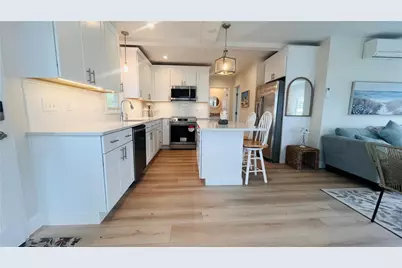 115 Wellington Avenue #1, Newport, RI 02840 - Photo 4