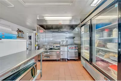 426 Cass Avenue, Woonsocket, RI 02895 - Photo 20