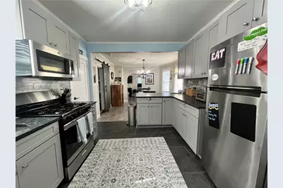 16 Vaughan Avenue #1, Newport, RI 02840 - Photo 6